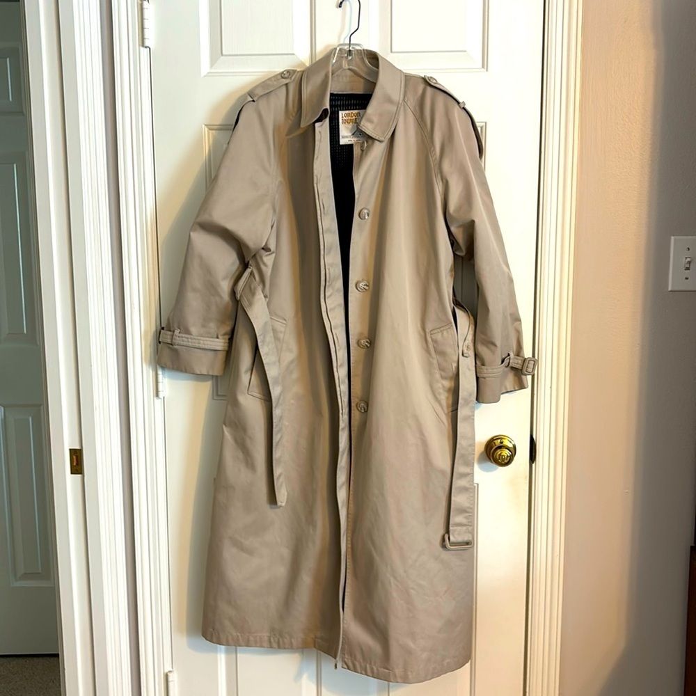 Vintage London Towne trench size 16